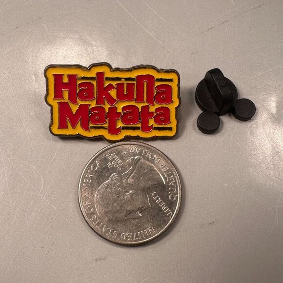 Disney Hakuna Matata 2014 Trading Pin Lion King Lapel Pin Badge - Picture 4 of 7